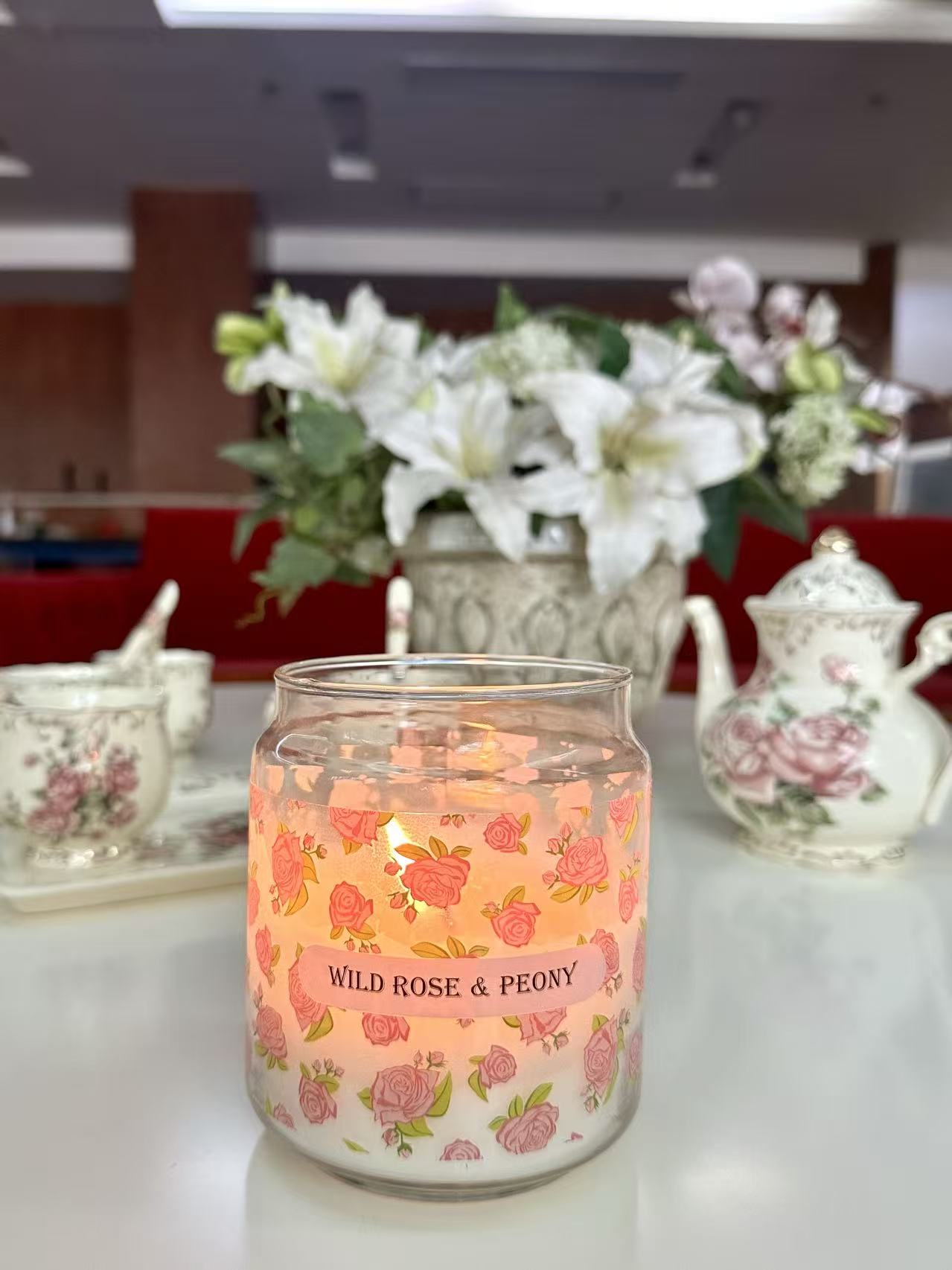 20oz Large Glass Jar Candle - Wild Rose & Peony (Style 2)